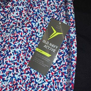 Old Navy Active Go-Dry Cropped Leggings